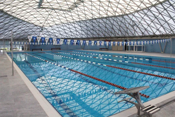 Alberca semiolímpica